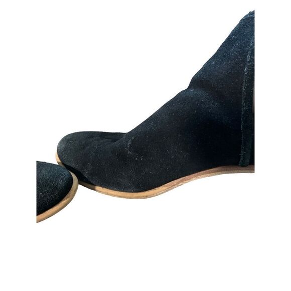 Hinge Suede Black Heeled Booties - Picture 2 of 11